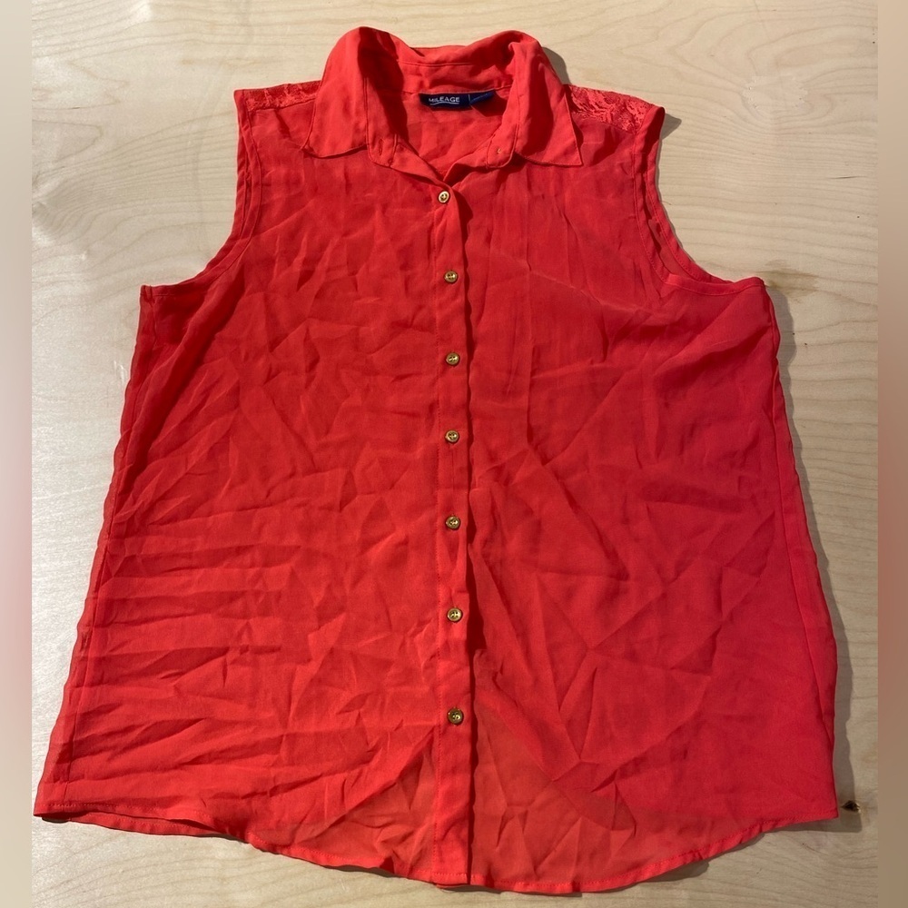 Mileage Vibrant Red Sleeveless Button-Down Sheer Shirt Large (GO)